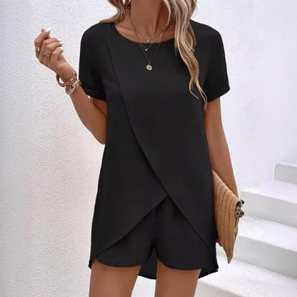🌿✨ 50% rabatt 💥 Trendigt damset med topp & shorts 👗 enfärgat, lätt tyg & perfekt för svensk sommar ☀️