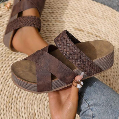 💥 50% RABATT 🌿 Sommarchic för vardag & semester ✨ Dam korsade vävda sandaler med plattform – stabil, luftig & stilren ☀️
