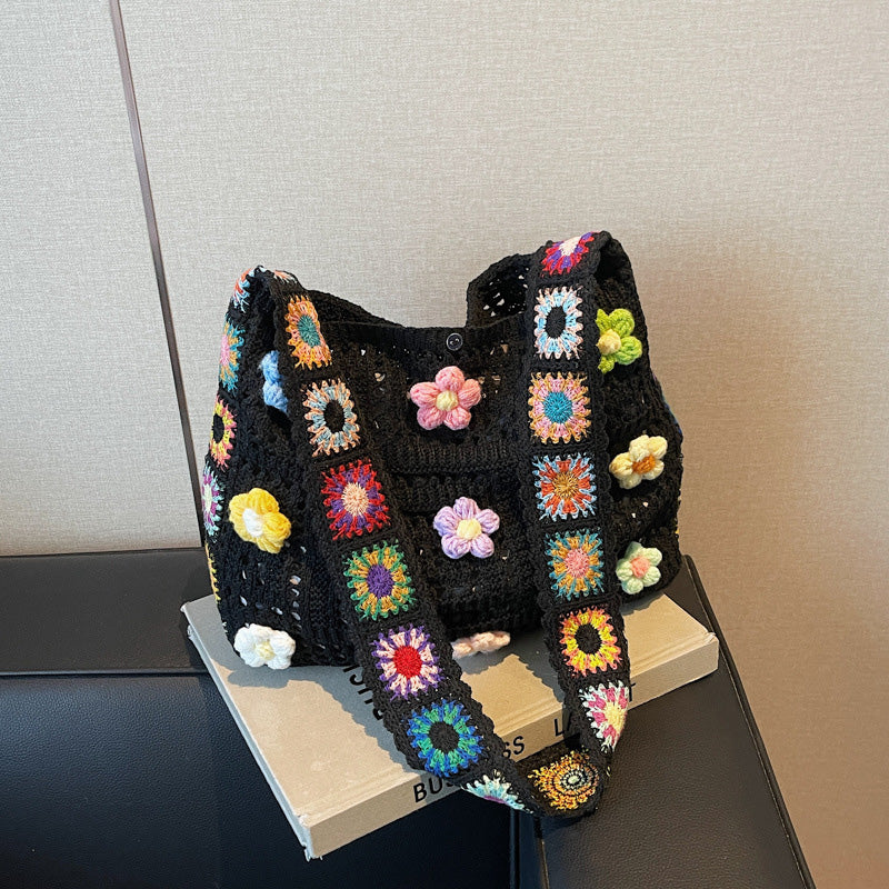🔥 50% RABATT 📢 Dam virkad etnisk axelväska 👜 blomsterdetaljer, rymlig & perfekt för vardag och sommarutflykter 🌸✨