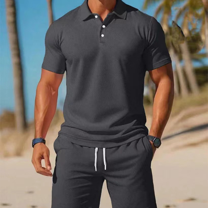 🔥⏰ 55% RABATT NU! 💥 Herr Sommarset – Polotröja + Shorts ☀️ stilrent, luftigt & perfekt för varma dagar 👕