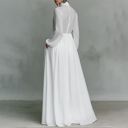 🔥🇸🇪 NYHET: -50% 🎁 Elegant vit maxiklänning med veck & hög hals 👗✨ stilren, luftig & perfekt för sommarens alla tillfällen ☀️