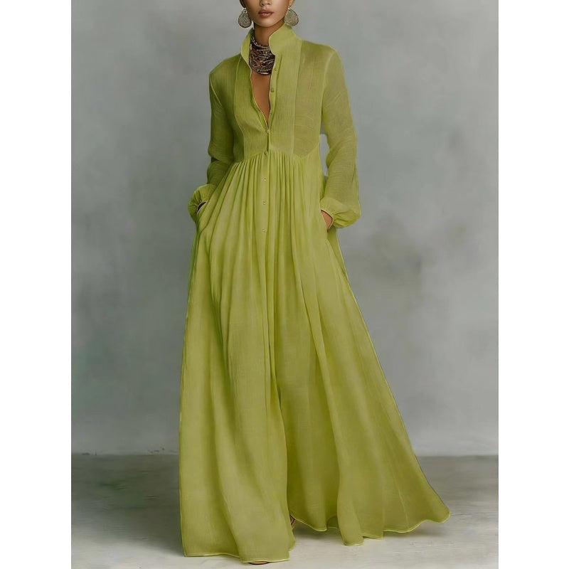 🔥🇸🇪 NYHET: -50% 🎁 Elegant vit maxiklänning med veck & hög hals 👗✨ stilren, luftig & perfekt för sommarens alla tillfällen ☀️