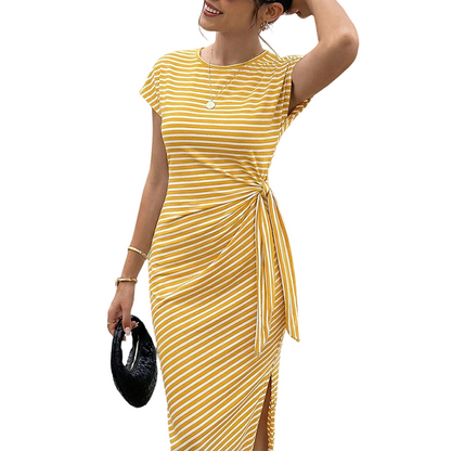 💥 50% rabatt 👗✨ Randig midiklänning med justerbar sidoknytning – luftig, stilren & perfekt för sommaren 🌿