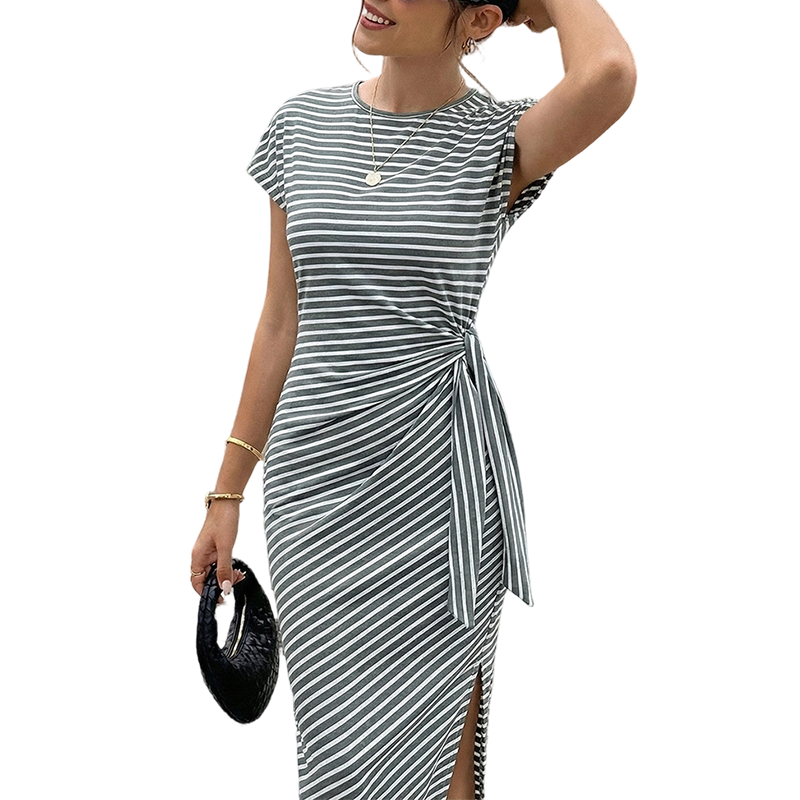 💥 50% rabatt 👗✨ Randig midiklänning med justerbar sidoknytning – luftig, stilren & perfekt för sommaren 🌿