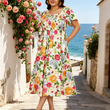 🌸🔥 50% RABATT IDAG ⏰ Blommig klänning med fyrkantig halsringning 👗 Bekväm passform, fina detaljer & sommarkänsla 🌿