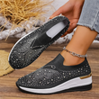 🔥 HALVA PRISET 👟✨ Slip-on sneakers med strassdetaljer 💎 Lätta, stilfulla & bekväma hela dagen 🌸