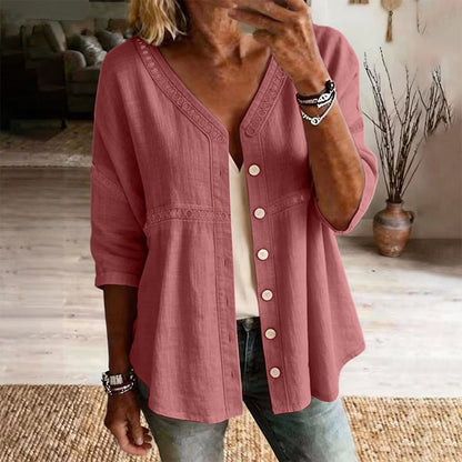 💥50% RABATT！👕🌸 V-ringad spetsblus med knappar – på sommarens favorittopp✨