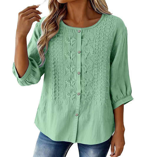 🔥 50% RABATT 👕🌸 Broderad bomulls- & linneblus ✨ Lätt, luftig och elegant – perfekt för sommarens alla tillfällen 🌿