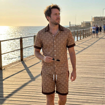 🔥 50% RABATT 👕☀️ Herr 2-delat Sommarset ✨ Trendigt tryck, bekväm passform & perfekt för sommarens alla tillfällen 🌴