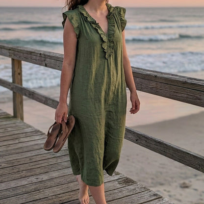 🔥 50% RABATT 👗 Vårig ärmlös klänning med V-ringning och volanger 🌸 Lätt, luftigt & bekvämt – perfekt för sommardagar, strand och brunch 💃✨