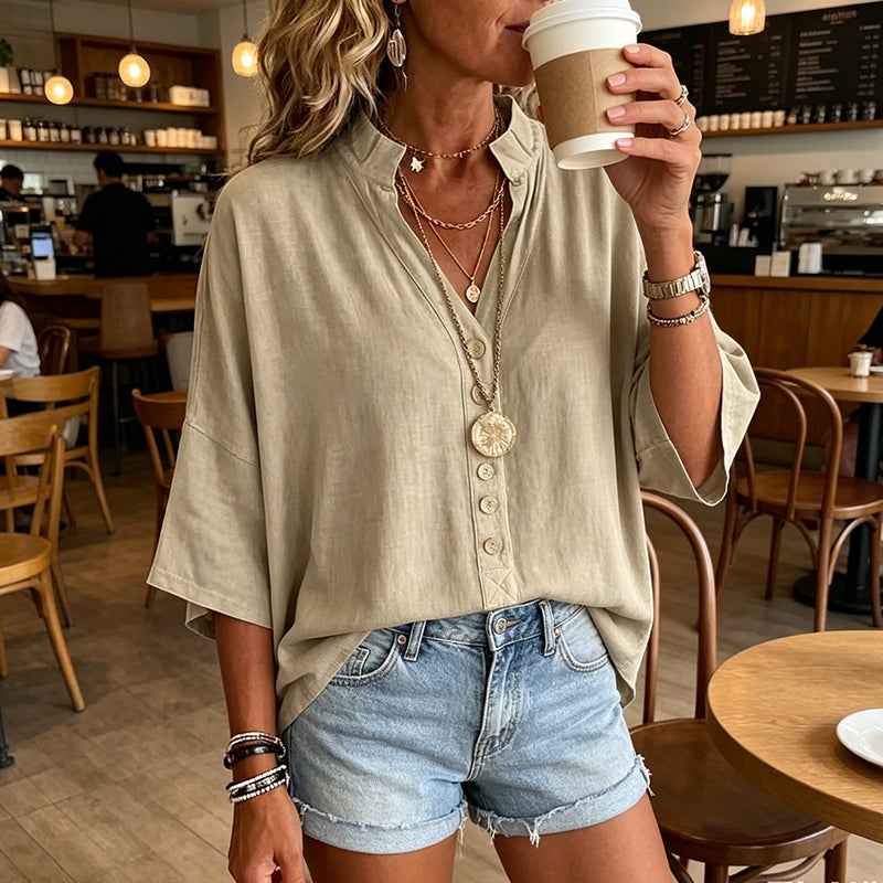 💥 50% RABATT 👚 Modern sommarblus ✨ Lätt tyg, bekväm passform & en stil som aldrig går ur tiden 🌿