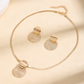 🎁Novità 2026: SCONTO DEL 60%💥Set collana e orecchini in stile moderno-chic – Finitura dorata, design geometrico e leggero – perfetto per un tocco di eleganza quotidiano o come regalo – include pezzi coordinati per un look raffinato 💫