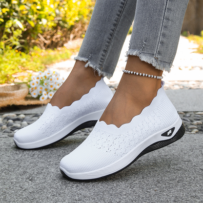 🚨 Notizia dell'ultima ora: lo sconto del 50% scade stanotte! Scarpe da trekking leggere e traspiranti da donna