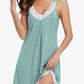 Camicia da notte elegante con scollo a V e pizzo