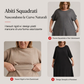 Abito lungo nero a maniche lunghe, scollo quadrato, corsetto con allacciatura e pannello in rete con ricami floreali